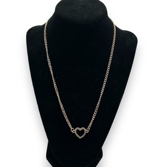 Macy’s rhinestone heart necklace short gold tone chain link layering Valentine's - Picture 2 of 10